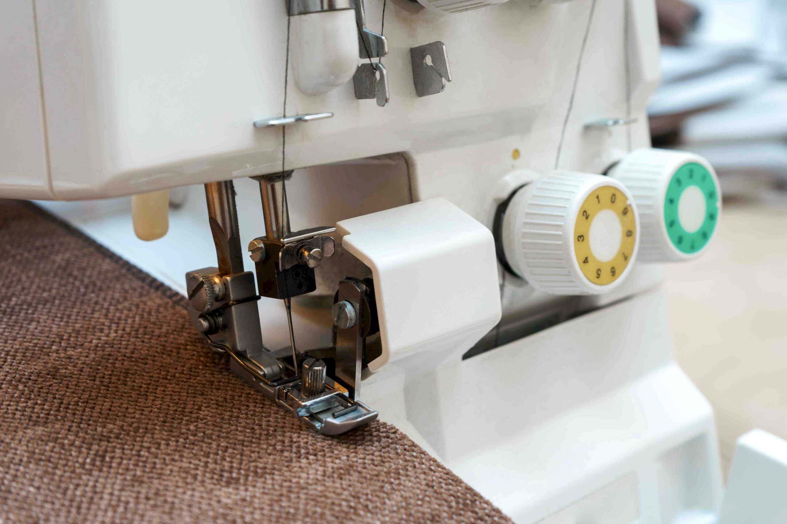 Overlok Hizmeti Overlok Hizmeti ile Uzun Ömürlü Kullanım ve Estetik Görünüm!